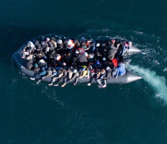 Judge halts removal of Eritrean asylum seeker from UK to France under ‘one in, one out